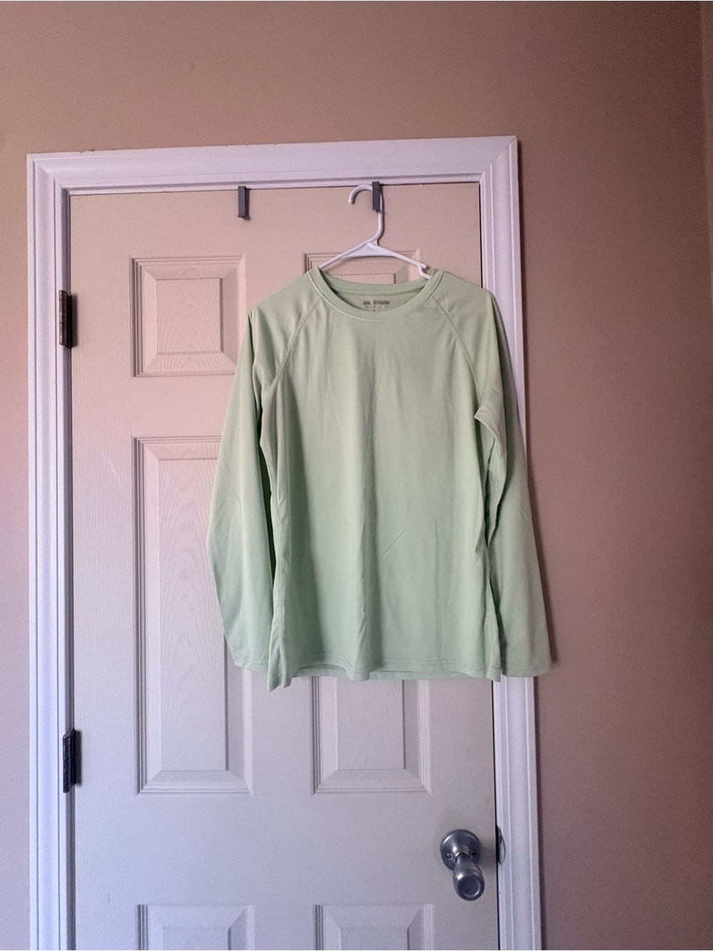 Womens Lightweight Long-Sleeve Top - Pale Green